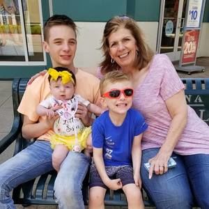 Meet your Posher, Debbie